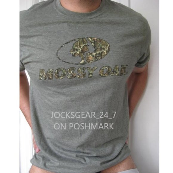 SELLING NEW & PRE-OWNED ATHLETIC GEAR - Picture 3 of 13